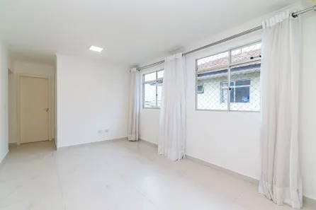 Apartamento com 3 Quartos para alugar, 55m² no Uberaba, Curitiba