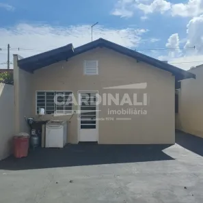 Casa com 2 Quartos à venda, 106m² no Jardim Roberto Selmi Dei, Araraquara