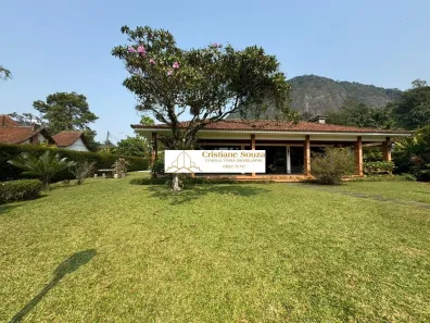 Casa de Condomínio com 3 Quartos à venda, 1100m² no Carlos Guinle, Teresópolis