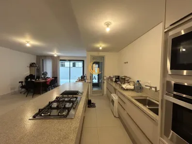 Apartamento com 3 Quartos à venda, 205m² no Canto, Florianópolis