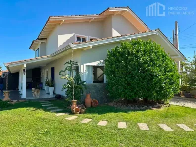 Casa com 4 Quartos à venda, 187m² no Centro, Balneário Barra do Sul
