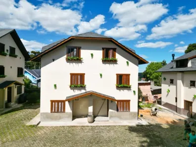 Casa com 2 Quartos à venda, 158m² no Avenida Central, Gramado