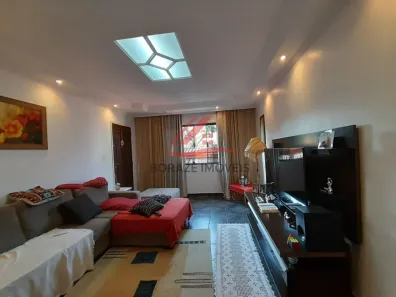 Sobrado com 3 Quartos à venda, 230m² no Jardim Araguaia, Mauá
