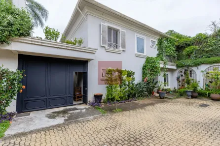 Casa de Condomínio com 4 Quartos à venda, 250m² no Jardim Cordeiro, São Paulo