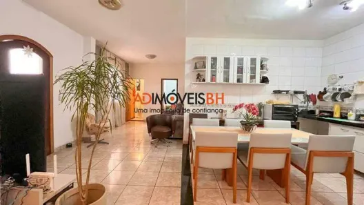 Casa com 5 Quartos à venda, 395m² no Buritis, Belo Horizonte