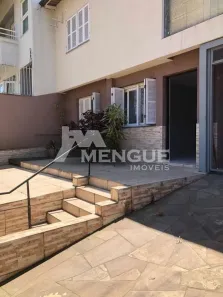 Casa com 4 Quartos à venda, 200m² no Vila Ipiranga, Porto Alegre