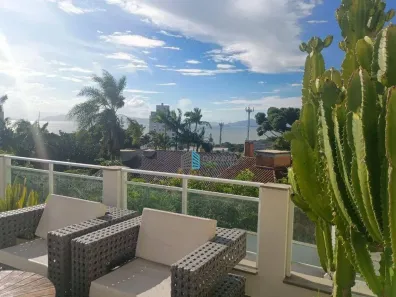 Casa com 3 Quartos à venda, 205m² no Agronômica, Florianópolis