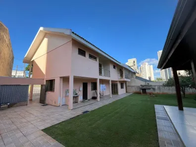 Casa com 4 Quartos à venda, 381m² no Zona 08, Maringá