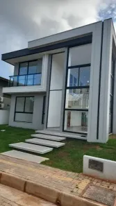 Casa de Condomínio com 4 Quartos à venda, 245m² no Buraquinho, Lauro de Freitas