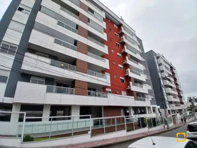 Apartamento com 2 Quartos à venda, 79m² no Praia Comprida, São José