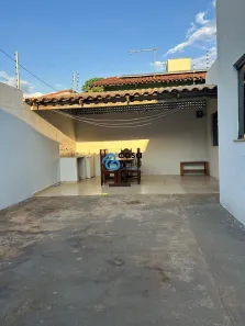 Casa com 3 Quartos para alugar, 70m² no Plano Diretor Sul, Palmas