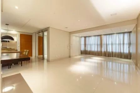 Apartamento com 4 Quartos à venda, 156m² no Sul, Brasília