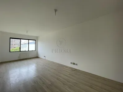 Sala Comercial à venda, 36m² no Passo da Areia, Porto Alegre