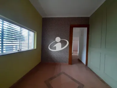 Sala Comercial para alugar, 100m² no Saraiva, Uberlândia