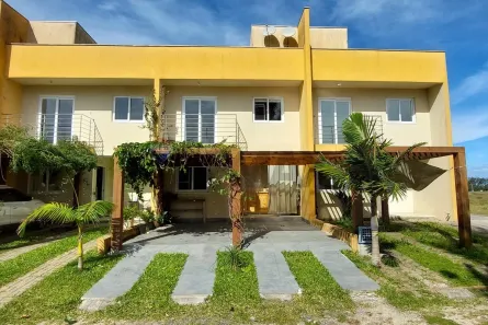 Sobrado com 3 Quartos à venda, 76m² no Balneário das Furnas (Lagoa Cortada), Balneário Gaivota