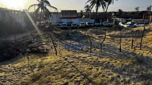Lote/Terreno à venda, 450m² no Praia de Pitangui, Extremoz
