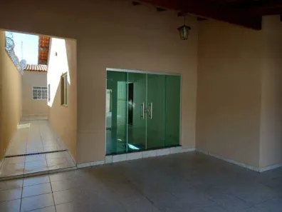 Casa com 2 Quartos à venda, 180m² no Jardim das Palmeiras, Uberlândia
