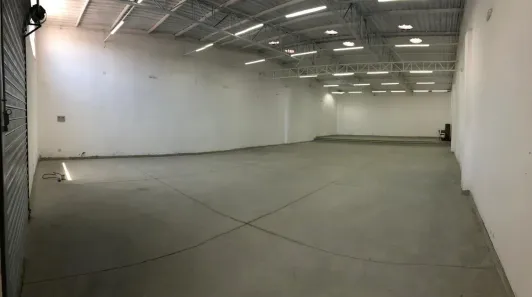 Galpão/Depósito/Armazém para alugar, 320m² no Parque São Luís, Taubaté