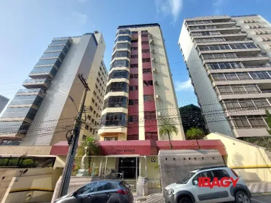 Apartamento com 3 Quartos para alugar, 110m² no Centro, Florianópolis