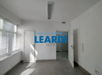 Sala Comercial à venda, 55m² no Santo Amaro, São Paulo