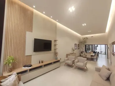 Casa com 3 Quartos à venda, 170m² no Aclimação, Uberlândia