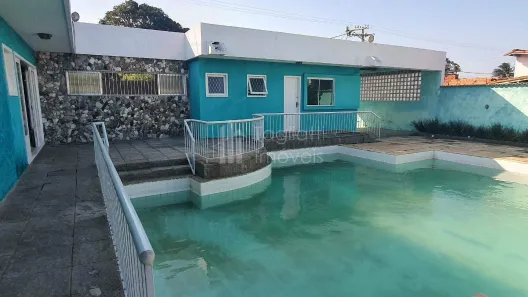 Casa com 5 Quartos à venda, 1050m² no Coqueiral, Araruama