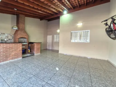 Casa com 3 Quartos à venda, 77m² no Pompéia, Piracicaba