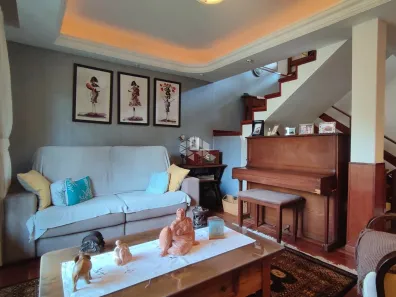 Casa com 3 Quartos à venda, 275m² no Coronel Aparício Borges, Porto Alegre