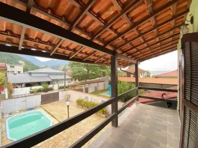 Casa com 5 Quartos para alugar, 100m² no Garatucaia, Angra dos Reis