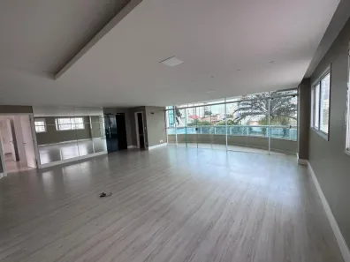 Apartamento com 3 Quartos à venda, 170m² no Osvaldo Rezende, Uberlândia