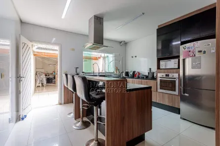 Sobrado com 3 Quartos à venda, 200m² no Vila Alice, Santo André