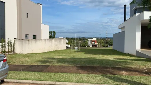 Lote/Terreno à venda, 300m² no KLP, Foz do Iguaçu