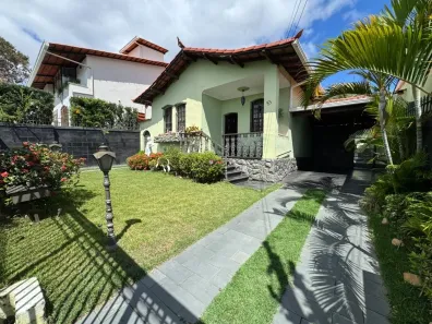 Casa com 3 Quartos à venda, 221m² no Santa Rosa, Belo Horizonte