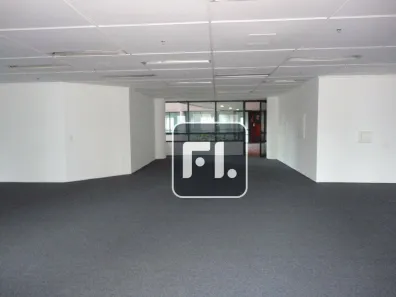 Sala Comercial para alugar, 260m² no Vila Olímpia, São Paulo