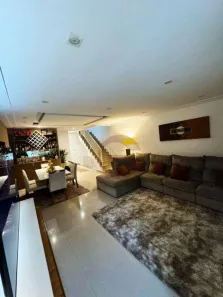 Sobrado com 4 Quartos à venda, 197m² no Jardim Ester, São Paulo