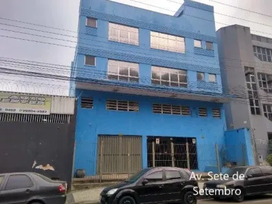Prédio Comercial para alugar, 630m² no Santa Terezinha, Juiz de Fora