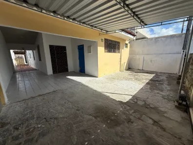 Casa com 4 Quartos para alugar, 100m² no Torre, João Pessoa