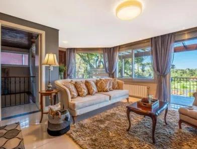 Casa de Condomínio com 3 Quartos à venda, 380m² no Quinta da Serra, Canela