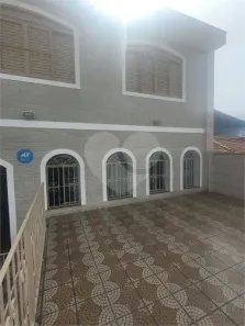 Sobrado com 4 Quartos para venda ou aluguel, 166m² no Jardim Neila, São Paulo