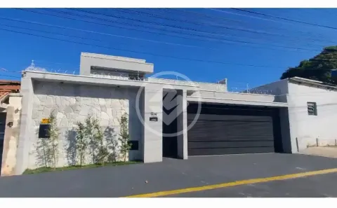Casa com 3 Quartos à venda, 294m² no Jardim Presidente, Goiânia