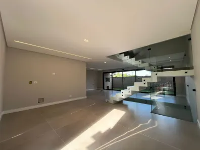 Casa de Condomínio com 3 Quartos à venda, 187m² no Pilarzinho, Curitiba