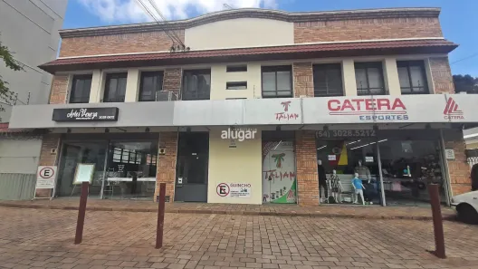 Sala Comercial para alugar, 250m² no Nossa Senhora de Lourdes, Caxias do Sul