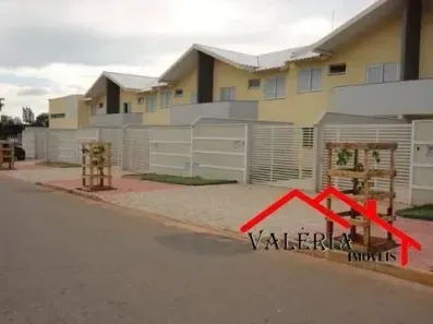 Casa de Condomínio com 3 Quartos à venda, 131m² no Santa Genoveva, Goiânia