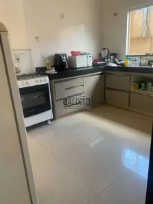 Casa com 3 Quartos à venda, 86m² no Jardim das Palmeiras, Uberlândia