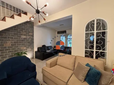 Casa com 4 Quartos à venda, 255m² no Vila Pompéia, São Paulo