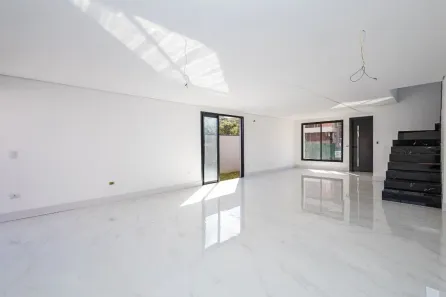 Casa de Condomínio com 3 Quartos à venda, 171m² no Santa Cândida, Curitiba