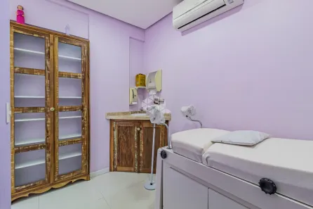 Sala Comercial à venda, 53m² no Floresta, Porto Alegre