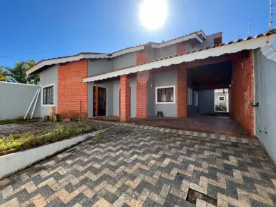 Casa com 5 Quartos à venda, 241m² no Belmira Novaes, Peruíbe