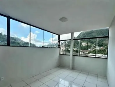 Apartamento com 2 Quartos à venda, 58m² no Estrada da Saudade, Petrópolis