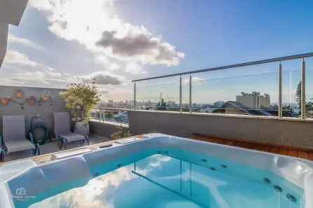 Casa de Condomínio com 4 Quartos à venda, 358m² no Vila Jardim, Porto Alegre